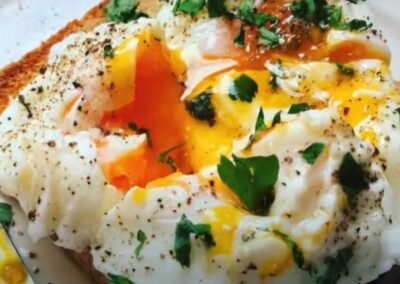 Simple poached eggs